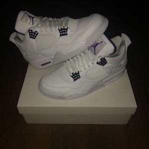 Jordan 4 metallic purple
